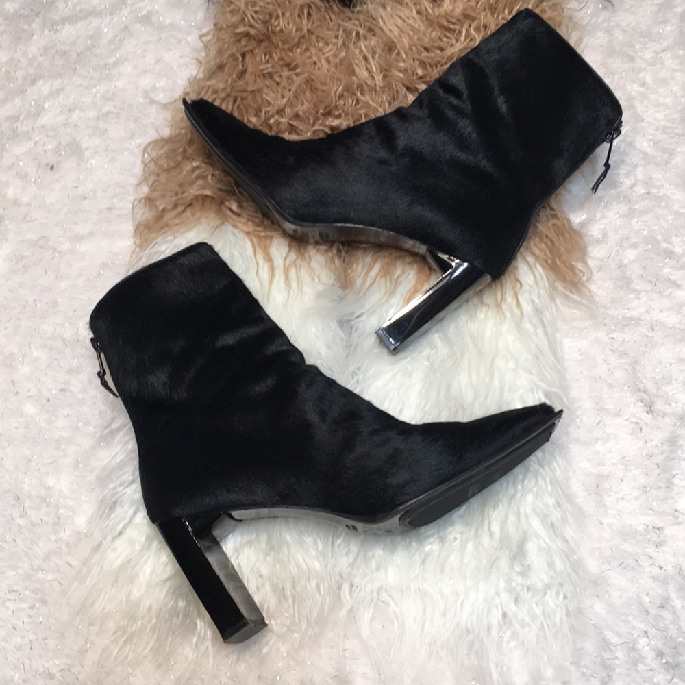 Black bootie STUART WEITZMAN  9